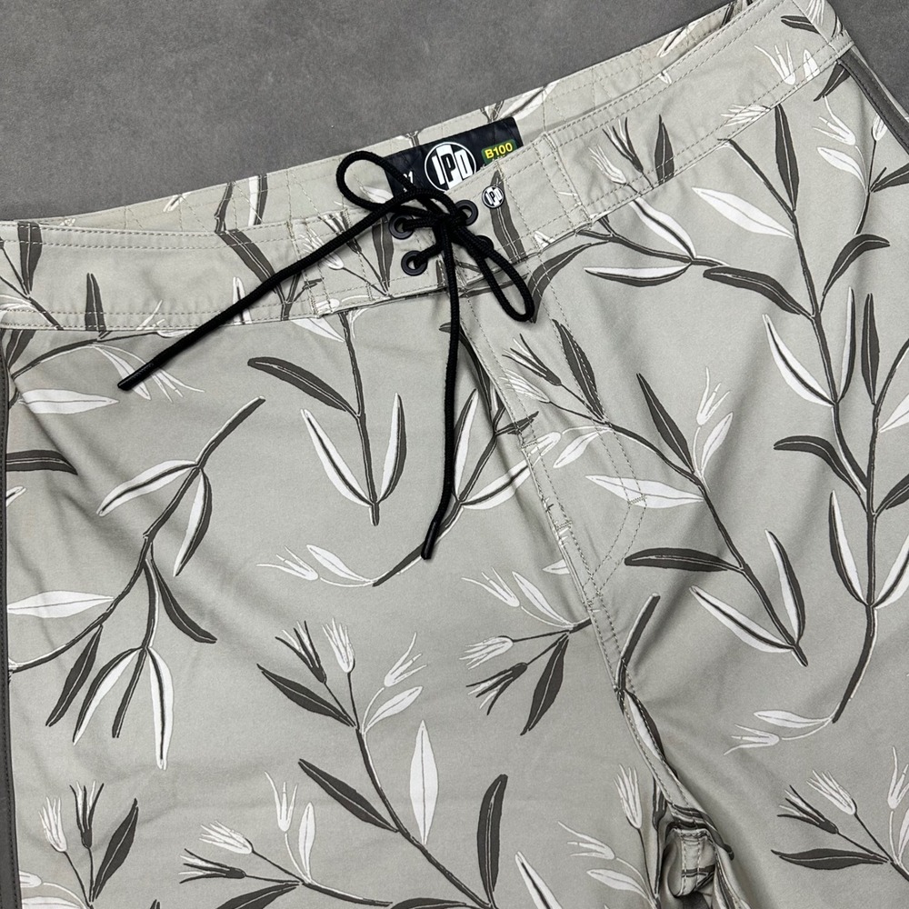 IPD Board Shorts Men 31 Sage Green Botanical Leaf Print B100 Fit Excellent
